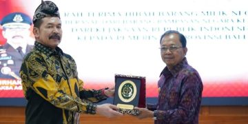 Jaksa Agung Serahkan 44 Tanah Untuk Pembangunan Pusat Kebudayaan Bali
