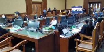 Dua Terdakwa Korupsi Usaha Kebun Kelapa Sawit Rp86,5 Triliun Didakwa Pasal Berlapis