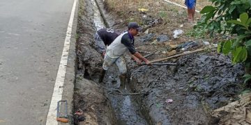Antisipasi Banjir, Dinas PUPR Mura Bersihkan Drainase