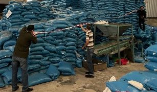 Kejagung Geledah Tiga Pabrik Terkait Dugaan Korupsi Pemberian Fasilitas Impor Garam Industri 2016-2022