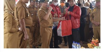 Gubernur Bantu Warga Terdampak Banjir di Seruyan