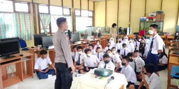 Ajak Pelajar Bijak dalam Bermedia Sosial, Sat Binmas Polres Pulang Pisau Gelar Sosialisasi ke SMPN-1 Kahayan Hilir