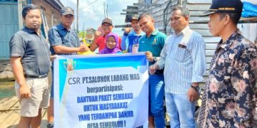 Lagi, PT. Salonok Gelontorkan Ratusan Paket Sembako untuk Korban Banjir Sembuluh
