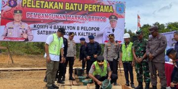 Bupati Lamandau Dampingi Kapolda Letakkan Batu Pertama Pembangunan Mako Brimob