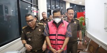 Direktur Operasi II PT WK Ditetapkan Tersangka dan Langsung Ditahan