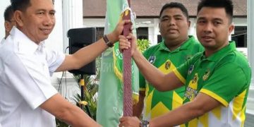 Bupati Barut Lepas Tim Sepak Bola Piala Soeratin U-13 dan U-17, Ketua DPRD Apresiasi dan Beri Dukungan