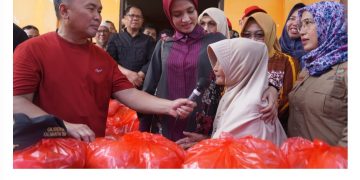 Subsidi Anggota DPR RI Agustiar Sabran dan Wagub Edy Pratowo, Pasar Penyeimbang di Kelurahan Ketapang Kotim Gratis 