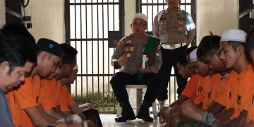 Beri Motivasi, Wakapolres Pulang Pisau Tausiah ke Tahanan