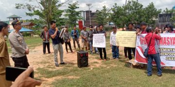 Masyarakat Minta Bupati Katingan Copot Kades Sabaung Marikit