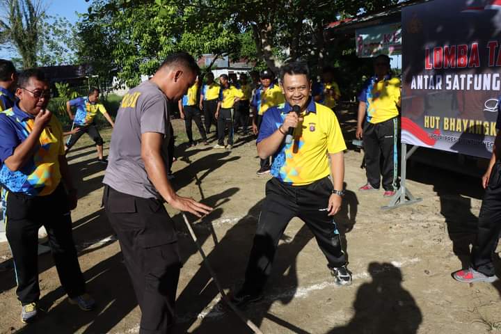 Lomba Tarik Tambang Meriahkan Hut Ke Bhayangkara Di Polres Pulang Pisau Jurnal Borneo