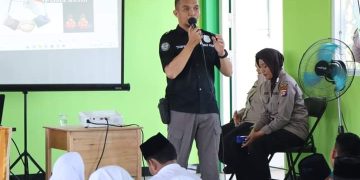 Bijak Menggunakan Medsos dan Stop Bullying di Kalangan Pelajar, Humas Polres Pulang Pisau Sosialisasi ke Sekolah