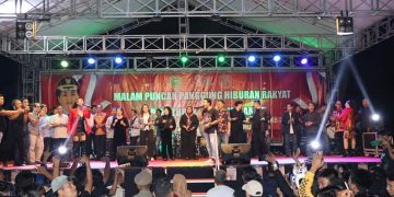 Kapolres Hadiri Malam Puncak Hiburan Rakyat HUT ke-21 Kabupaten Pulang Pisau dan HUT ke-78 RI
