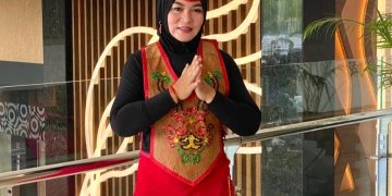 Peringati Hari Ibu ke-94, Ketua DWP BKKBN Kalteng Raih Juara I Penampilan Busana Nasional Terbaik