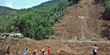 10 Penambang Rakyat Hilang Tertimbun Longsor