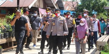 Kabidhumas Polda Kalteng Kunjungi Desa Mabuan Desa Pantang Mundur