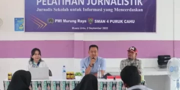 Puluhan Siswa SMAN 4 Puruk Cahu Diberikan Pelatihan Jurnalistik