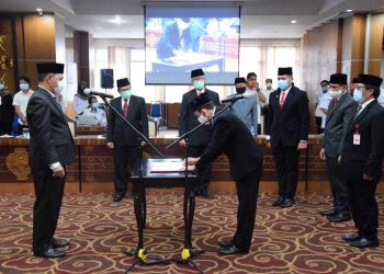 119 Pejabat Pemprov Kalteng Dikukuhkan Dalam Nomenklatur Baru