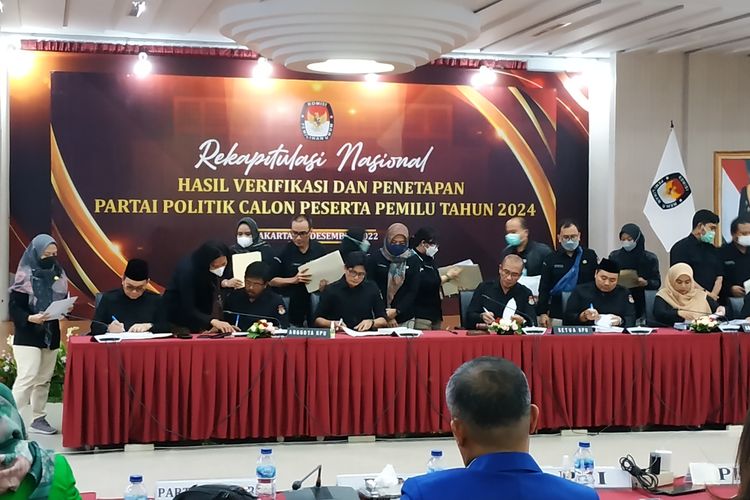Pleno KPU Pusat tentang penetapan peserta Pemilu 2024 di jakarta, Rabu (14/12/2022). Foto : Ist