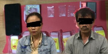Sembunyi Dalam Kamar Mandi, Ibu Budak Sabu dan Kurir Diborgol