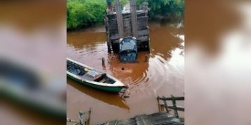 Jembatan Sei Jaruju Desa Pasanan Ambruk