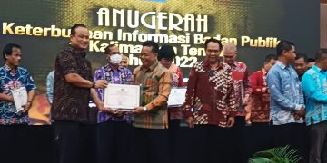 Sekwan Hadiri Malam Penganugerahan Keterbukaan Informasi