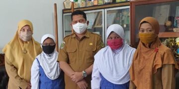 Dua Siswa MTs Annur Masuk Semifinal Lomba KoSSMI Nasional 202