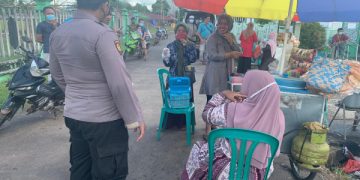 Cegah Pungli, Personel Polsek Danau Sembuluh Beri Sosialisasi
