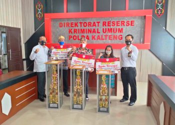 Katingan, Mura dan Seruyan Juara I, II dan III Lomba Karungut Polda Kalteng