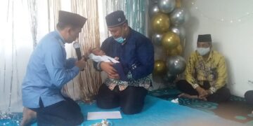 Mantan Wagub Kalteng Hadiri Pemberian Nama Anak Wakil Rakyat