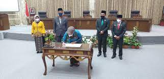 Ada yang Beda Saat DPRD Barut Rapat Paripurna Jelang Hari Kartini