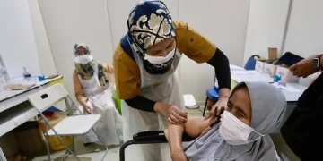 Pendekatan Intensif Cara Mengajak Masyarakat untuk Divaksin