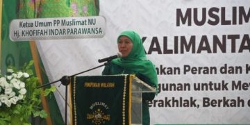 Khofifah Tutup Konferensi Wilayah Muslimat NU Kalteng